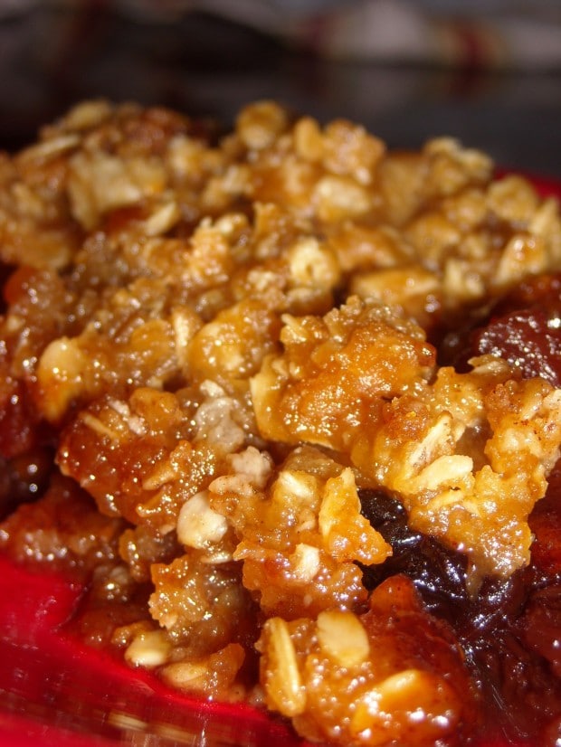 Slow Cooker Fruit Crisp by Nutmeg Nanny This sweet slow cooker fruit crisp is full of apples, pears and lots of flavorful cinnamon. Ready in just 4 hours and will leave your house smelling amazing.