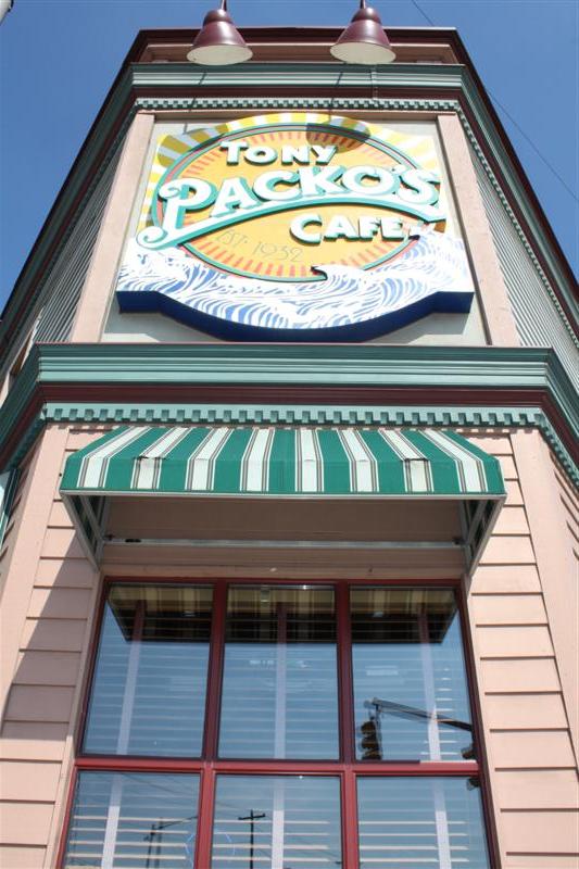 There are tons of things to do in Ohio but one of the best is visiting Tony Packo's in Toledo, Ohio. The food is delicious and packed full of spice. Plus, the signed buns on the walls are a super fun decoration! 