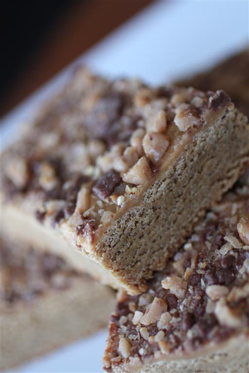 Peanut Butter Toffee Topped Blondies by Nutmeg Nanny Peanut Butter Toffee Topped Blondies by Nutmeg Nanny