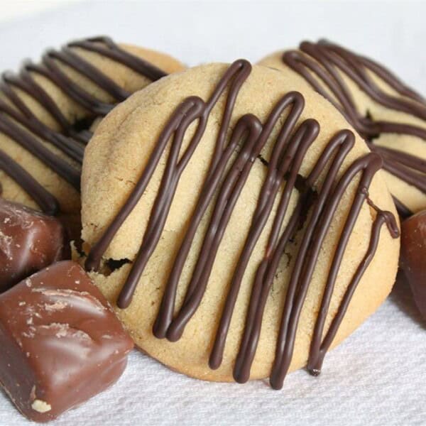 Peanut Butter Snickers Cookies by Nutmeg Nanny