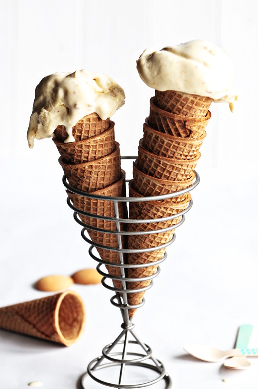 This old fashioned banana pudding ice cream is creamy and dreamy and tastes like your favorite southern dessert - banana pudding! Made with fresh bananas, banana pudding, and crispy vanilla wafers. You'll love this summertime treat! 