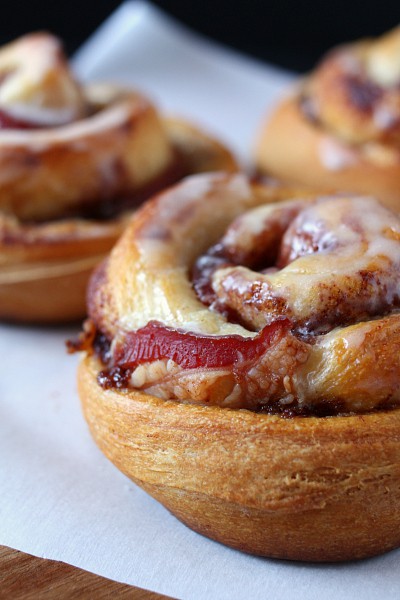 Bacon Stuffed Jumbo Cinnamon Rolls via NutmegNanny.com