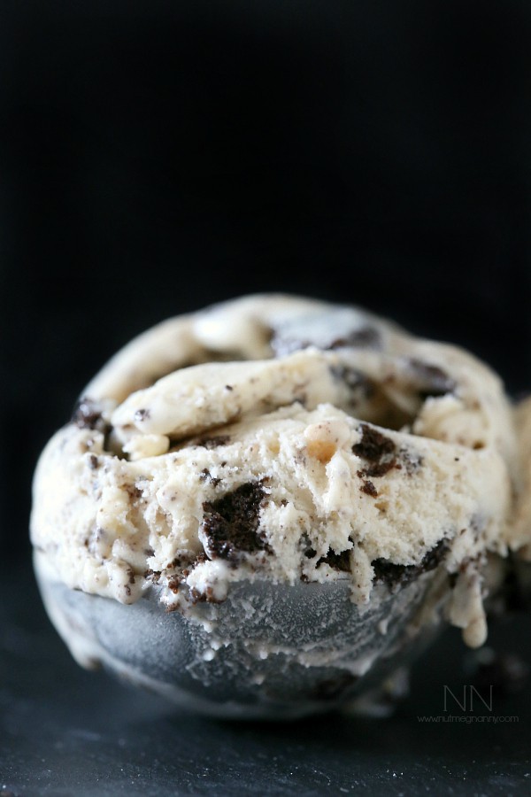 Peanut Butter Oreo Ice Cream by Nutmeg Nanny