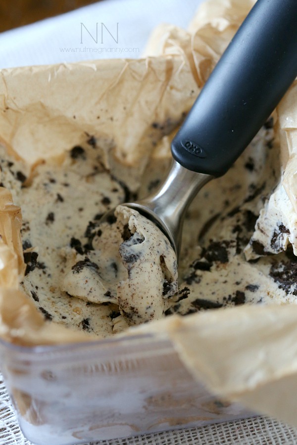 Peanut Butter Oreo Ice Cream by Nutmeg Nanny
