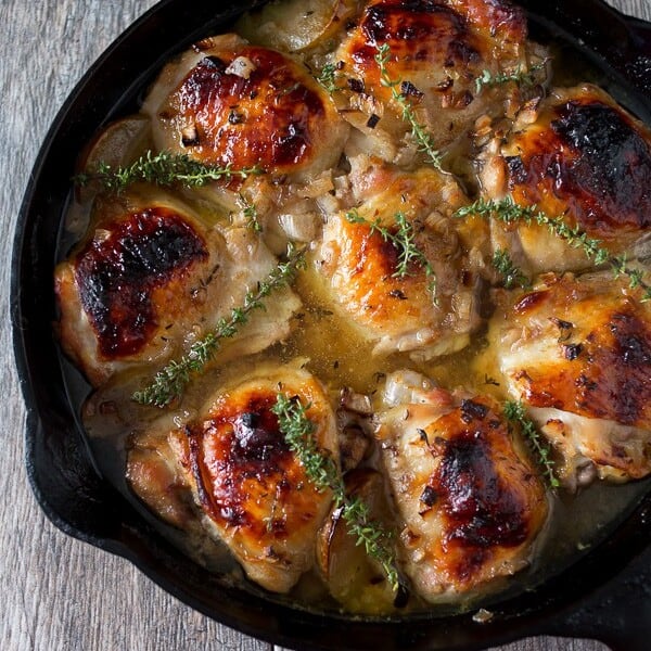 These maple ginger chicken thighs are packed full of flavor and perfect for any day of the week. Marinated in a maple syrup ginger mixture and baked to perfection with sweet fall apples. If you love maple syrup this is your new favorite recipe!