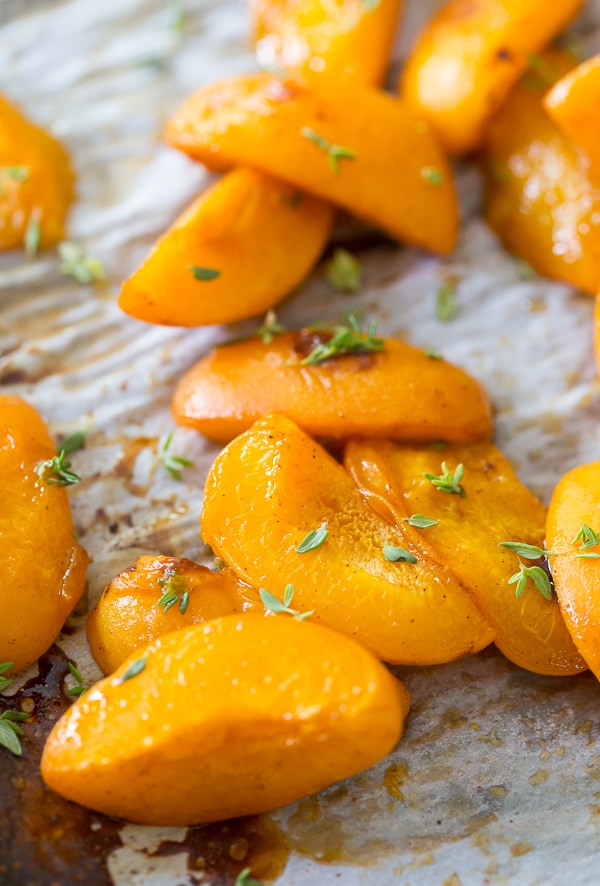 This roasted apricot whole wheat farina is the perfect way to start the day! Sweet roasted apricots on top of whole wheat farina and a sprinkling of pistachios. Say goodbye to boring breakfast!