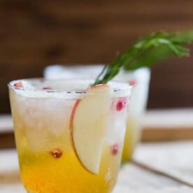 This apple cider pumpkin beer shandy is the perfect addition to your holiday menu. Made with delicious apple cider and pumpkin beer and garnished with fresh apples, pomegranate seeds and rosemary. Trust me, you need this in your life!