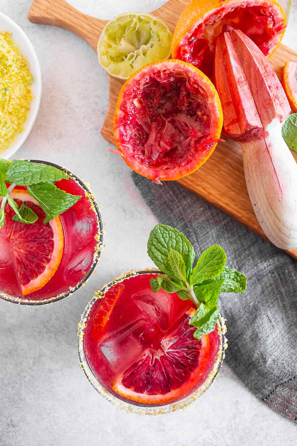 Blood Orange Margarita garnished with a blood orange slice.