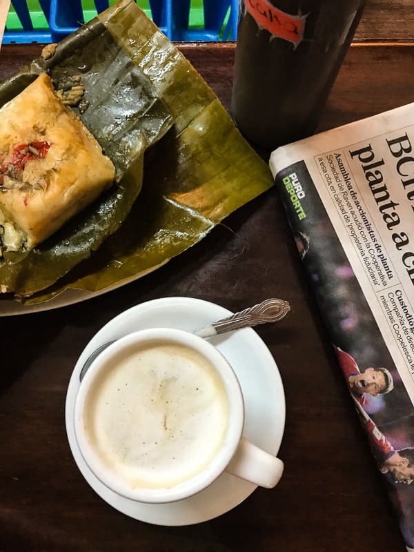 This Costa Rica travel guide will show you where to stay, eat and have fun! If you have never been to Costa Rica you're going to want to book a trip ASAP! 