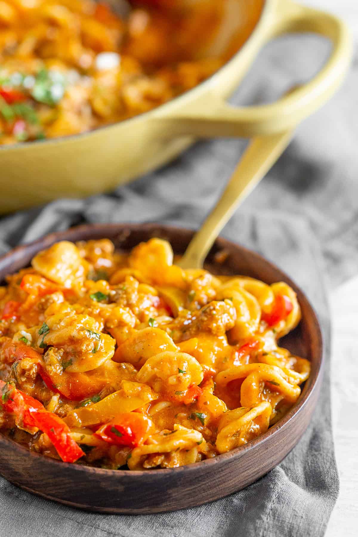 one pot ground chicken fajita pasta spooned onto a plate