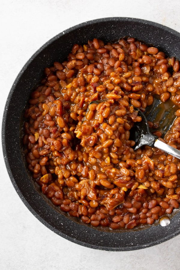 easy bacon baked beans in a skillet.
