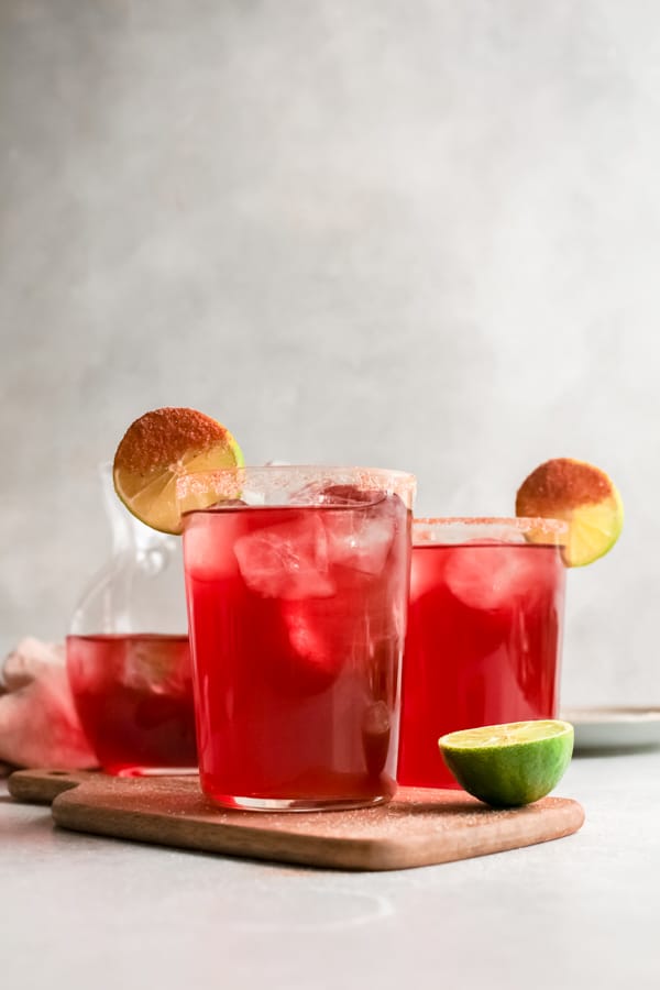 El Diablo Cocktail served with fresh lime and ice. 