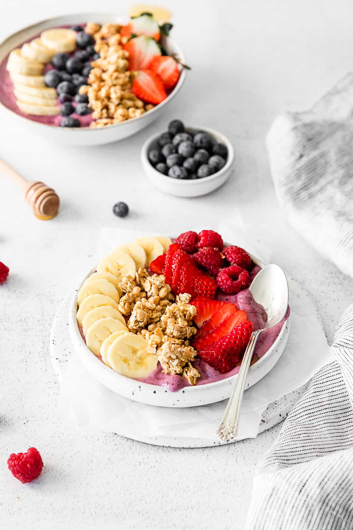 Acai Bowl topped with granola.