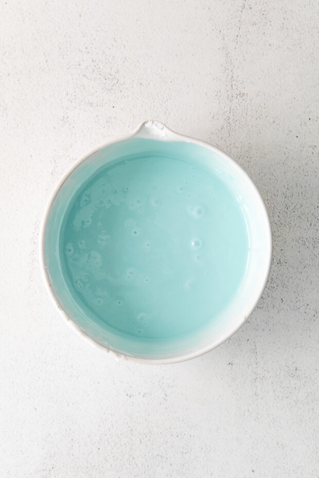 Blue glaze for donuts. 