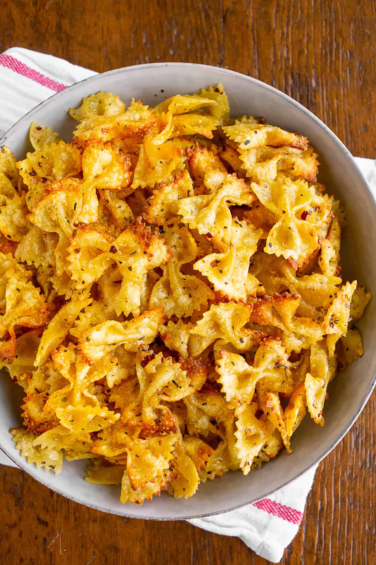 air fryer pasta chips in a grey bowl.